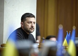 Tổng thống Ukraine tự làm khó mình