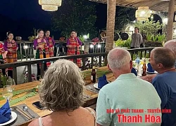 Về với cộng đồng để "gặp gỡ" văn hóa bản địa