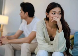 8 năm kết hôn nhưng không có quỹ chung, chồng luôn xa cách, đề phòng vợ