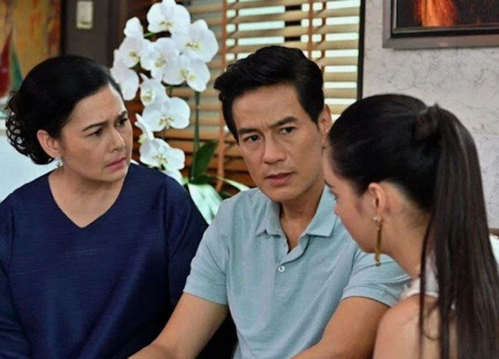 Lần đầu ra mắt, "con dâu" có hành động khiến tôi bắt con trai chia tay ngay