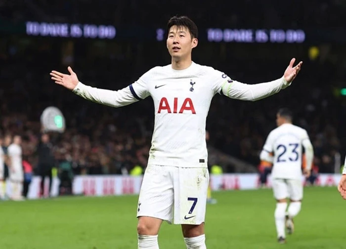 Son Heung-min chia tay Tottenham