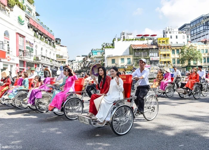 Tháng 8 đi đâu, chơi gì?
