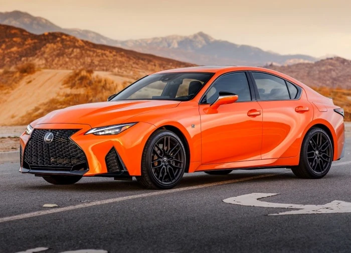 Thương hiệu xe sang Lexus ngừng sản xuất một loạt mẫu xe trong 3 tháng tới