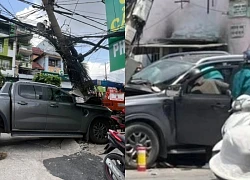 Vụ bán tải mất lái ở TPHCM: 1 người bị thương nặng, cảnh tượng trong xe hãi hùng