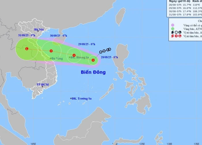 Áp thấp nhiệt đới khả năng mạnh thêm, hướng vào vùng biển Nghệ An - Đà Nẵng