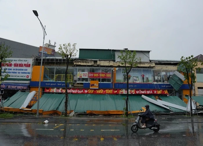Bão Nongfa di chuyển nhanh, đổ bộ khi diễn ra các hoạt động của Đại lễ 2/9