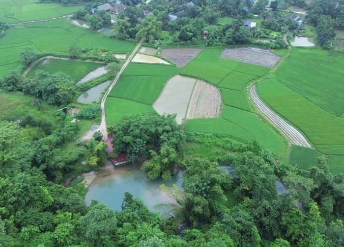 Bó Ngoặng - "Mắt thần" dưới chân núi của người Tày