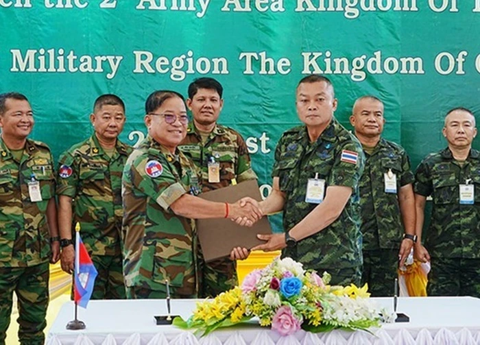Campuchia, Thái Lan ký 11 thỏa thuận tại phiên họp bất thường