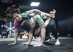 Cận cảnh buổi tập của cô gái văn phòng Hoàng Hằng dùng MMA hạ kẻ xăm trổ bắt nạt