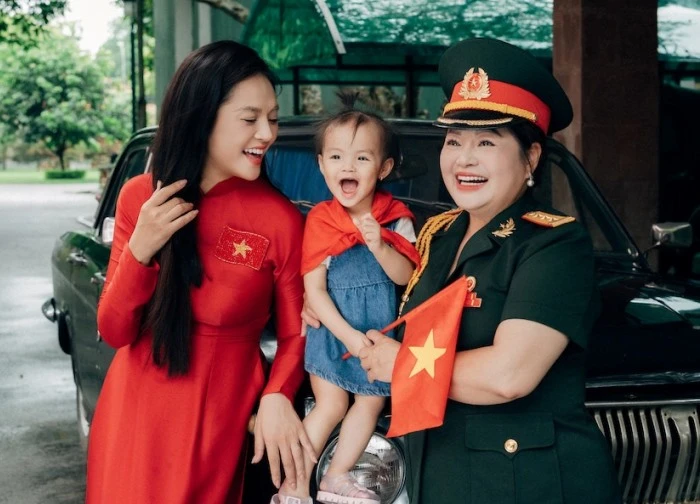 Diễn viên Thu Quỳnh tiết lộ mẹ ruột là Thượng tá quân đội, 'sĩ đến hết đời' với A80