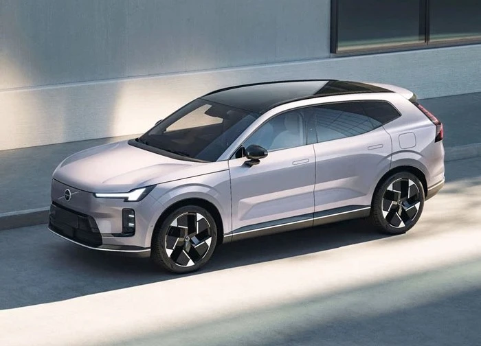 'Kẻ ngáng đường' BMW X5, Audi Q7 chốt giá hơn 1,1 tỷ đồng