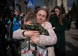 Nga và Ukraine tổ chức đoàn tụ gia đình