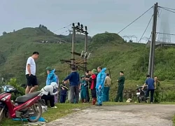 Phát hiện ô tô lao xuống vực ở Mẫu Sơn, tìm thấy thi thể đang phân huỷ