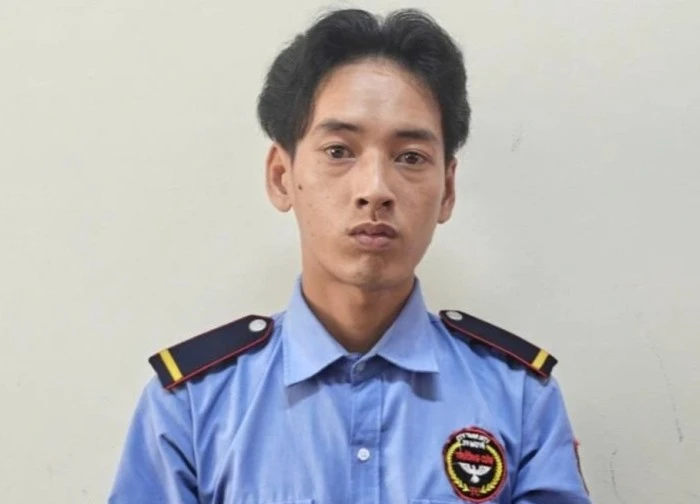 Sàm sỡ em họ rồi dùng dây thừng siết cổ anh đến chết