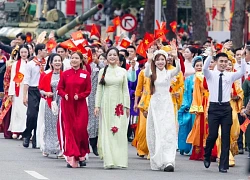 Trọn vẹn khoảnh khắc Khối nghệ sĩ tổng duyệt diễu hành: Chưa bao giờ nghệ sĩ Việt lại đẹp đến thế!