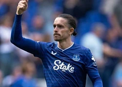 Grealish làm nên lịch sử
