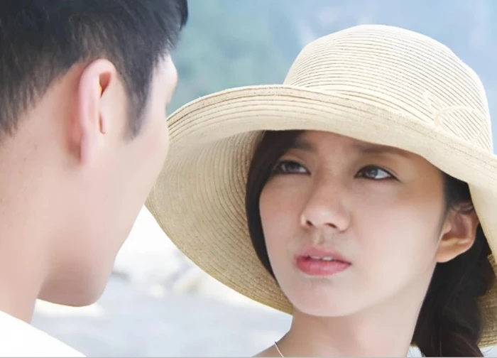 3 tháng nay, chồng ngày nào cũng bán hết hàng nhưng chẳng đưa được mấy đồng cho vợ, tôi lén theo dõi thì sững người, rơi cả nước mắt