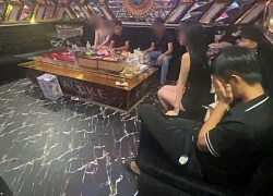 Đà Nẵng: 'Đột kích' quán karaoke lúc rạng sáng, phát hiện khách dương tính ma túy