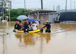 Hàn Quốc: Sơ tán khẩn cấp trên 2.500 người trong mưa lũ