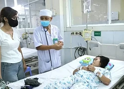 Không chủ quan, lơ là khi trẻ bị sốt xuất huyết
