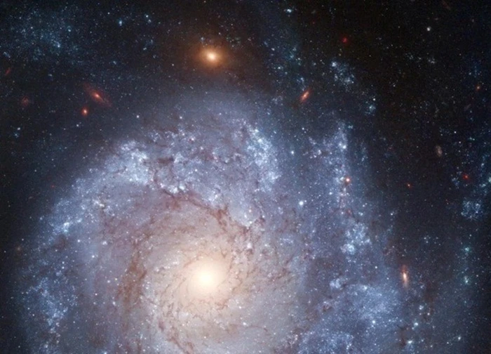 NASA/ESA chụp được vật thể có khả năng tái sinh kỳ lạ