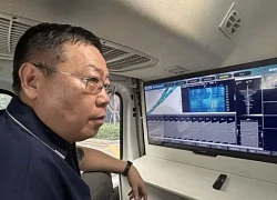 &#8216;Bác sĩ đường phố&#8217; chuyên phát hiện hố tử thần ở Singapore