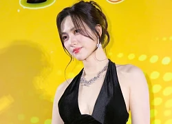 Cận cảnh nhan sắc mỹ nhân được khen đẹp nhất Việt Nam hiện tại, đến cả mặt mộc cũng vô địch thiên hạ