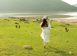 Điểm đến cách Hà Nội 80km có thác nước mát lạnh, bãi cỏ rộng mênh mông