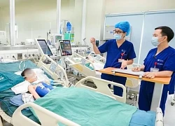 Hai bé trai tiên lượng xấu vì sơ cứu sai khi đuối nước