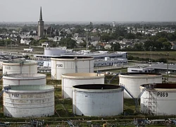 Tại sao thị trường dầu mỏ vẫn thắt chặt dù OPEC+ tăng mạnh sản lượng?