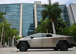 Không quân Mỹ muốn mua xe Tesla làm bia tập bắn