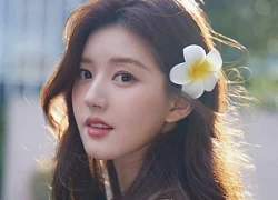 Triệu Lộ Tư rơi vào khủng hoảng