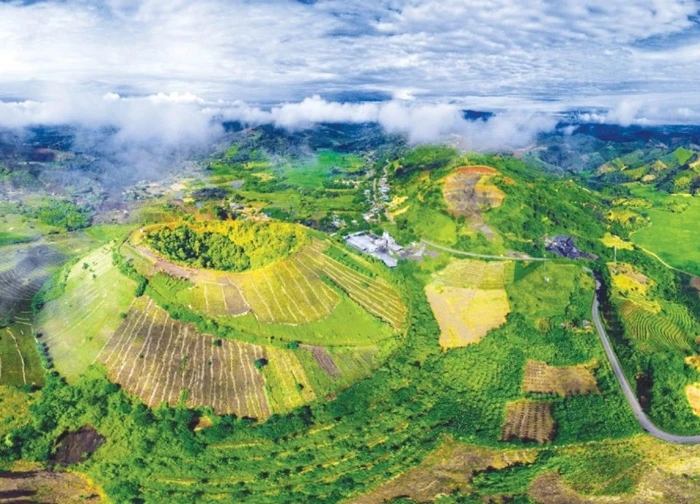 Vẻ đẹp núi lửa Nâm Kar