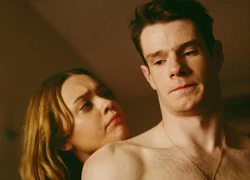 Xem phim Sex Education chán chê mới phát hiện ra 1 cặp đôi phim giả tình thật, bảo sao đóng cảnh nóng tình thế!