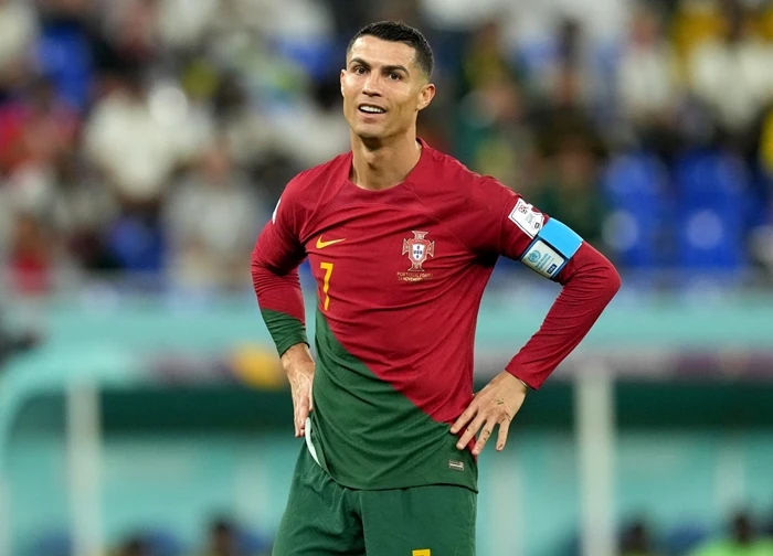 Body 6 múi đẹp như tạc tượng của Ronaldo ở tuổi 40