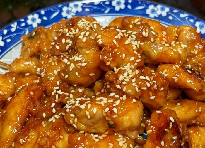 Gà làm món này cực đơn giản lại "hao cơm", trẻ nhỏ cực kỳ mê