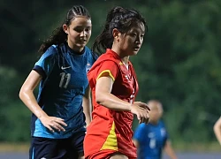 'Hot girl' Lê Hồng Yêu: Cao gần 1m70, trụ cột của U20 nữ Việt Nam
