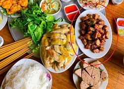 Nàng dâu Hải Phòng ấn tượng với mâm cỗ quê chồng, có món nướng than thơm nức mũi