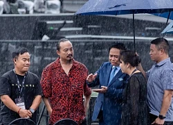 Thủ tướng Phạm Minh Chính động viên ê kíp 'concert quốc gia' giữa cơn mưa lớn