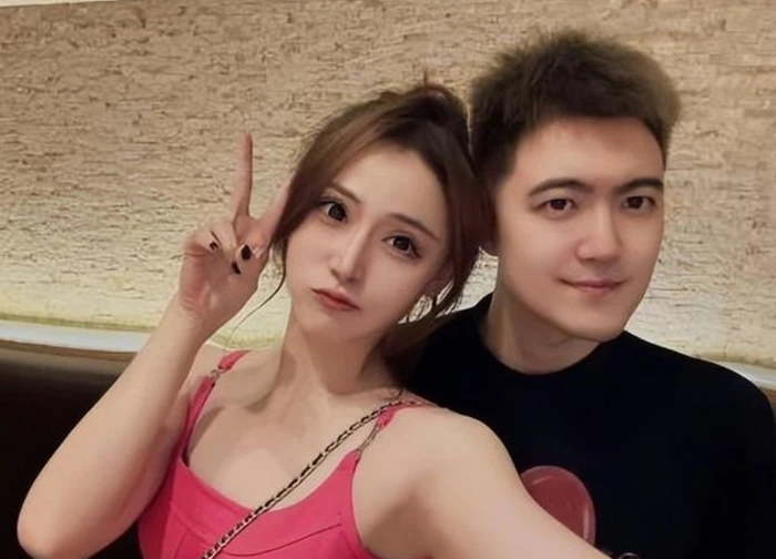 Blogger 1,2 triệu fan qua đời sau gần 1 năm mắc ung thư: Chồng đau đớn kể về giây phút cuối