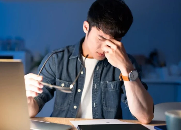 Chạy theo 'bánh vẽ' của sếp, tôi từng đột quỵ do làm việc quá sức