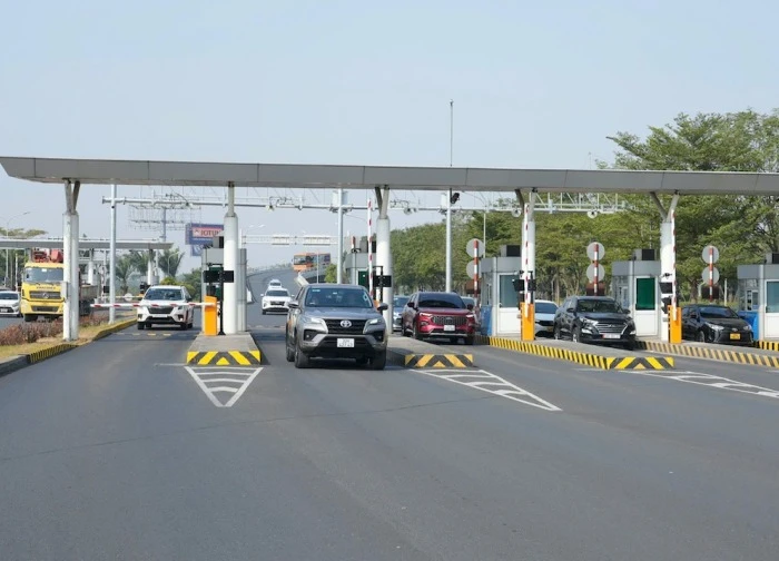 Từ 1/10, hơn 4,4 triệu ô tô không được qua trạm thu phí nếu không làm việc này