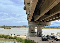 Tự bơi vào bờ, một công nhân sửa chữa cầu Đà Rằng ở Đắk Lắk mất tích