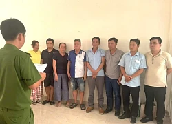 Bí mật được ngụy trang tinh vi bên trong gara ô tô vừa bị cảnh sát đột kích