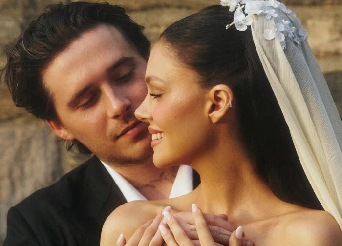 Brooklyn tạo thêm nỗi đau cho Beckham