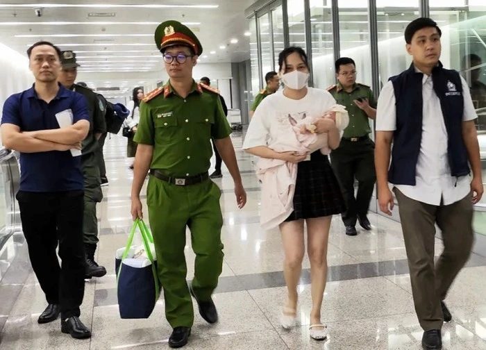 Dẫn giải vợ của 'Mr Hunter' Lê Khắc Ngọ từ Thái Lan về Việt Nam