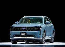Giá tăng nhẹ và nhiều nâng cấp, Ford Territory 2025 gây áp lực cho Mazda CX-5
