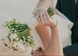 Ngày tôi tái hôn nhưng khi nghe tiếng khóc cùng tiếng đập cửa kia mà tôi chỉ muốn cởi váy cưới về nhà ngay