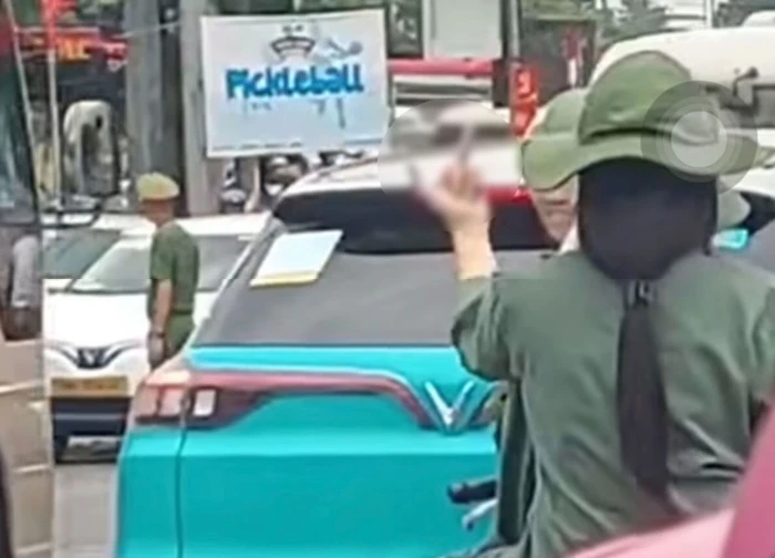 Nhà trường lên tiếng vụ 3 học sinh có hành vi phản cảm khi đoàn xe A80 đi qua