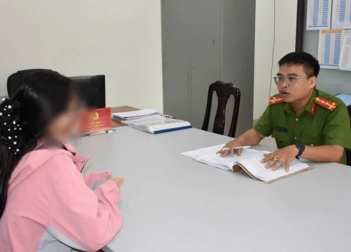 Nữ sinh bị "bắt cóc online" và dọa đưa sang Campuchia để đòi tiền chuộc